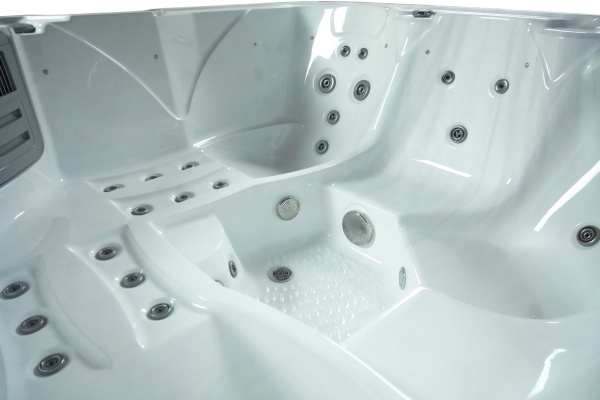 Danu-Lite-Celestial-White-9.jpg